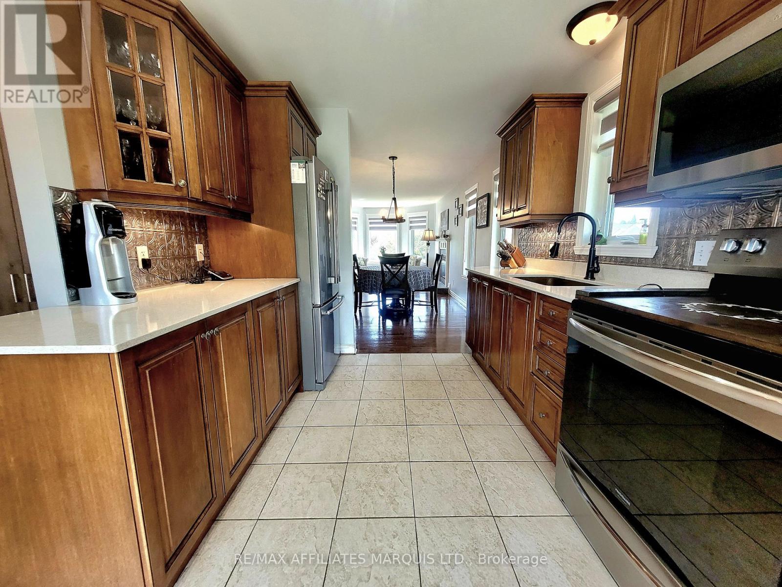 Photo 29 of 1286 Daprat Avenue, Cornwall ON