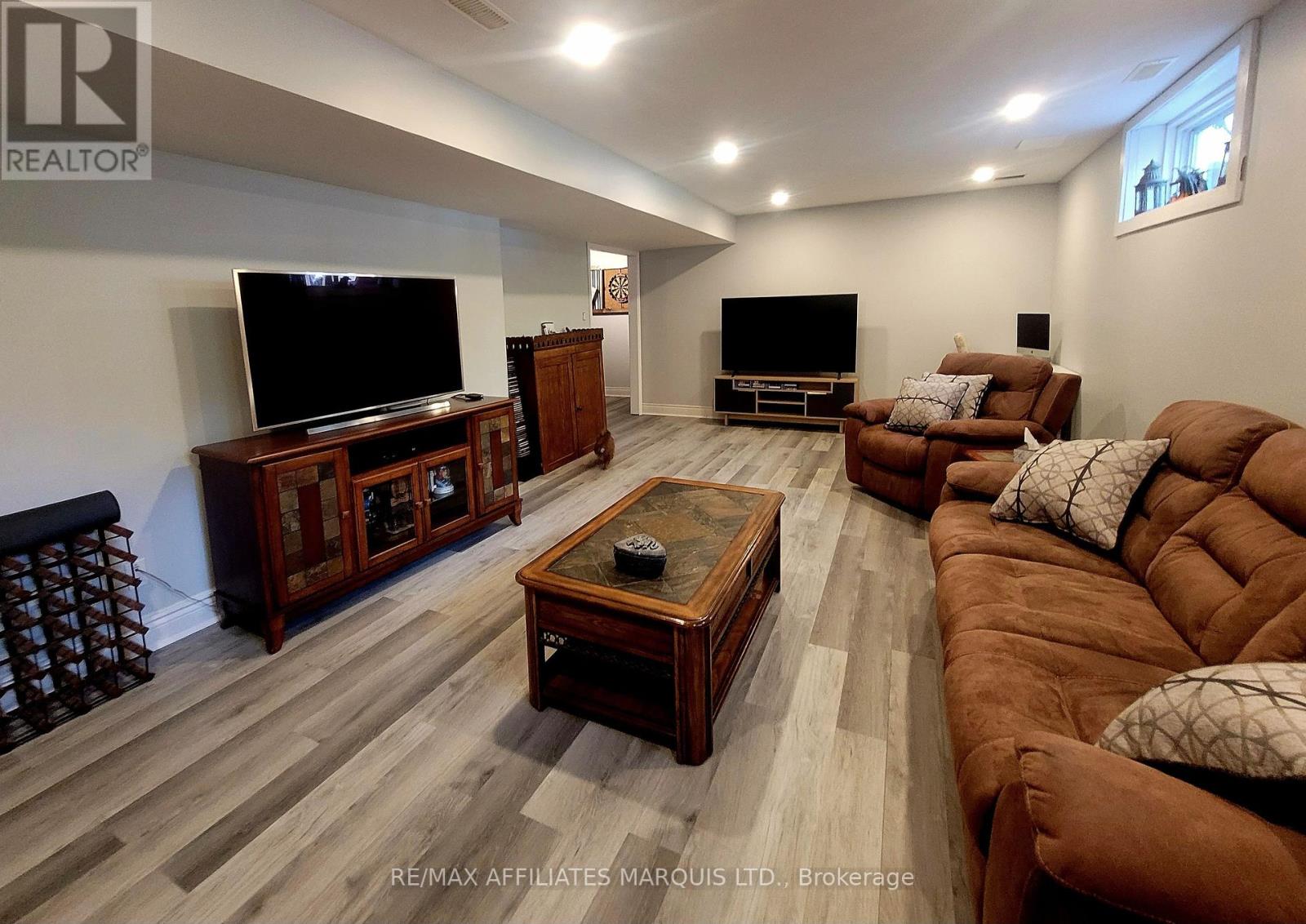 Photo 36 of 1286 Daprat Avenue, Cornwall ON