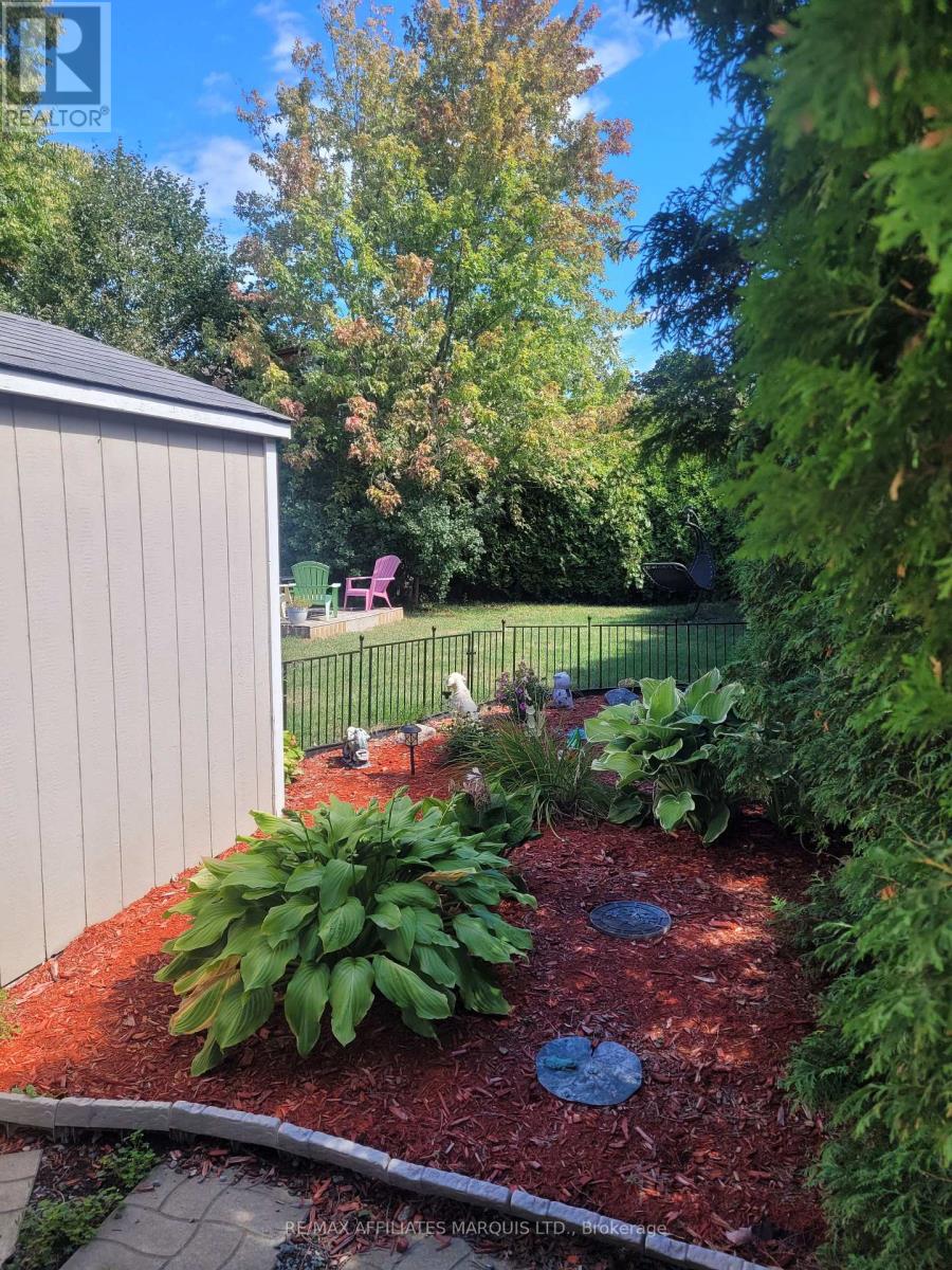 Photo 35 of 1286 Daprat Avenue, Cornwall ON