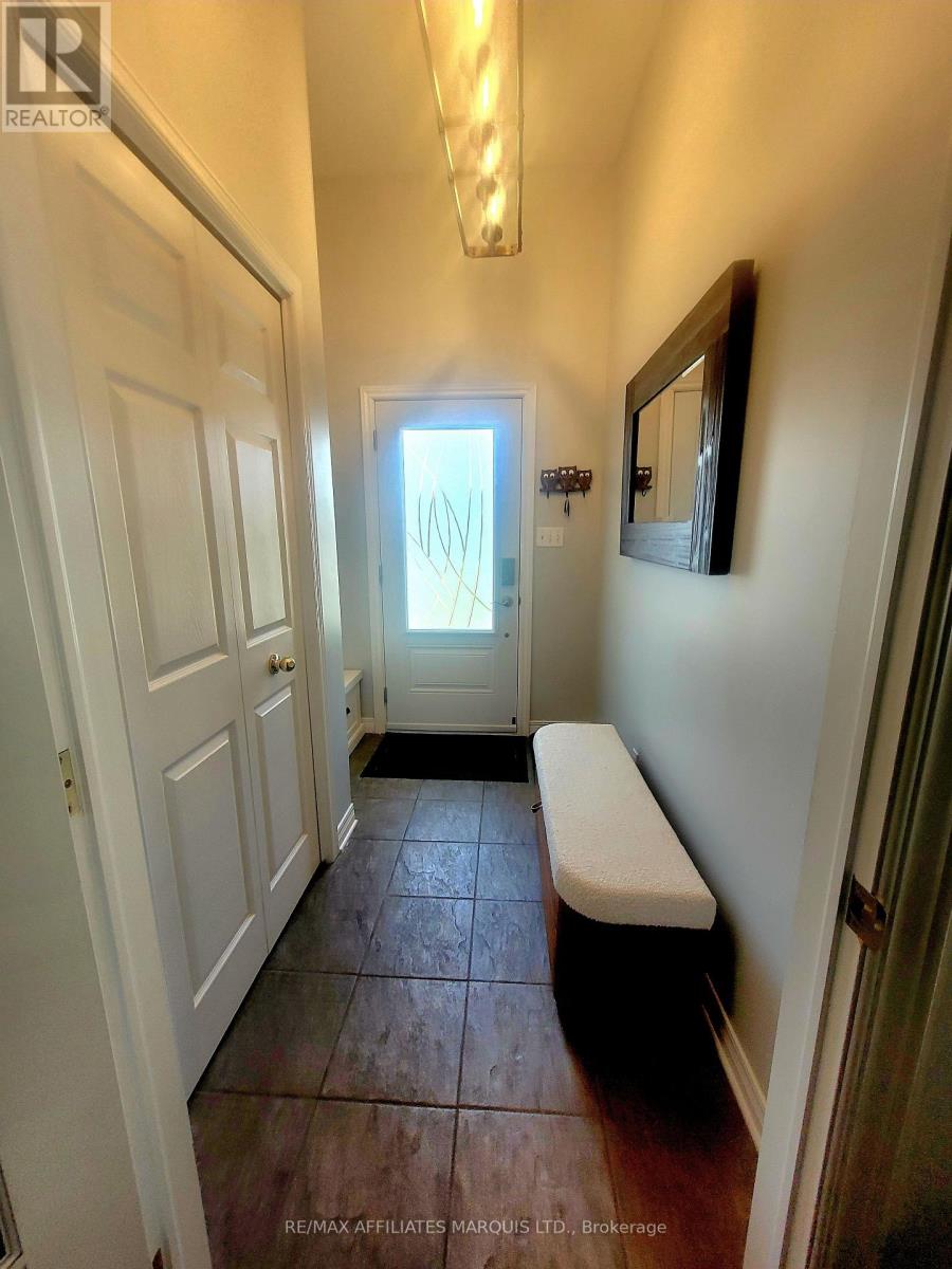 Photo 8 of 1286 Daprat Avenue, Cornwall ON