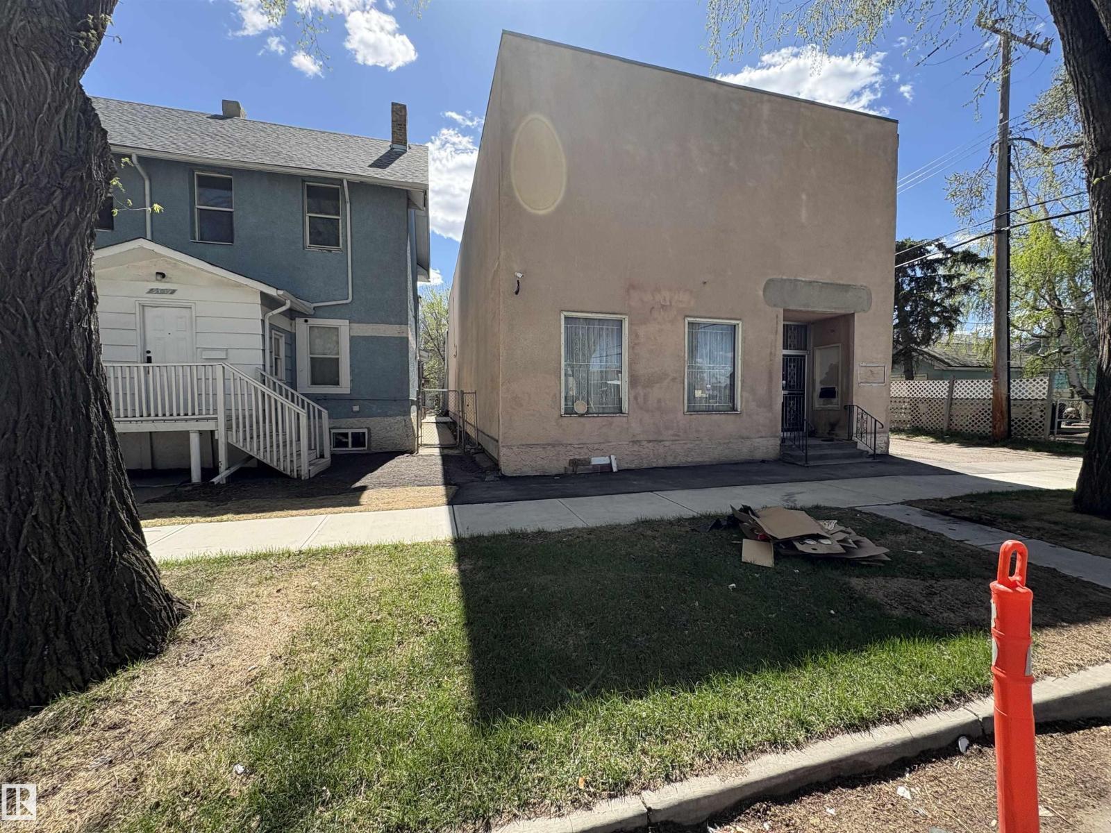 Photo 6 of 9543 110 Av Nw, Edmonton AB