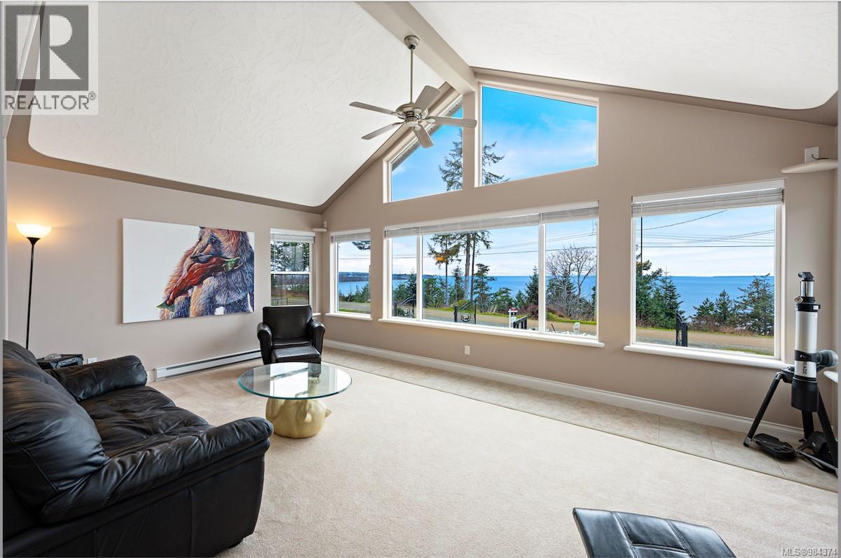 Photo 38 of 321 Wireless Rd, Comox BC