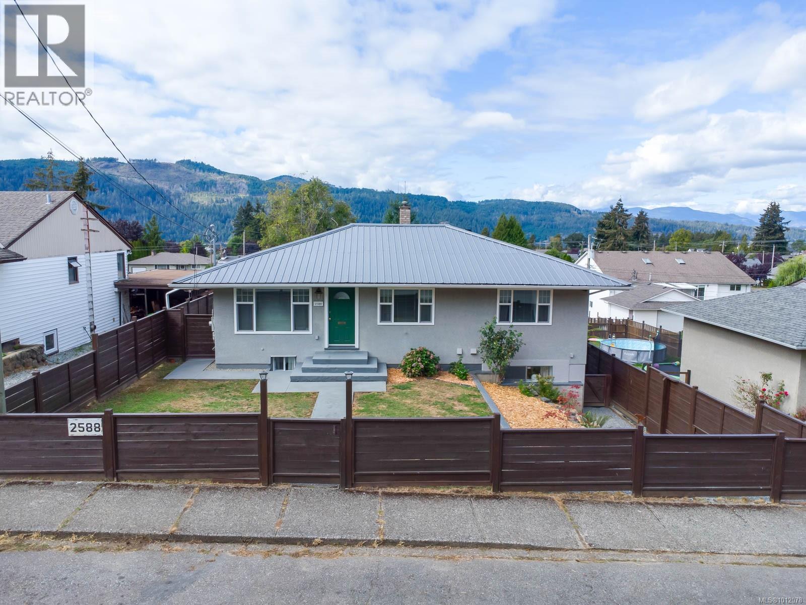 Photo 22 of 2588 11 Th Ave, Port Alberni BC