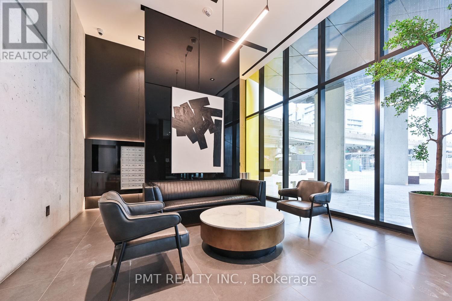 Photo 11 of 610 21 Lawren Harris Square, Toronto ON