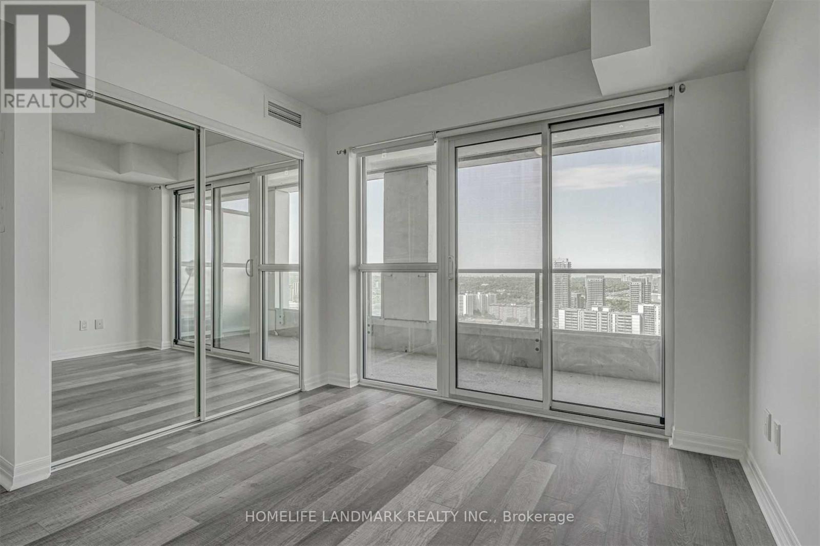 Photo 2 of 3012 275 Yorkland Road, Toronto ON