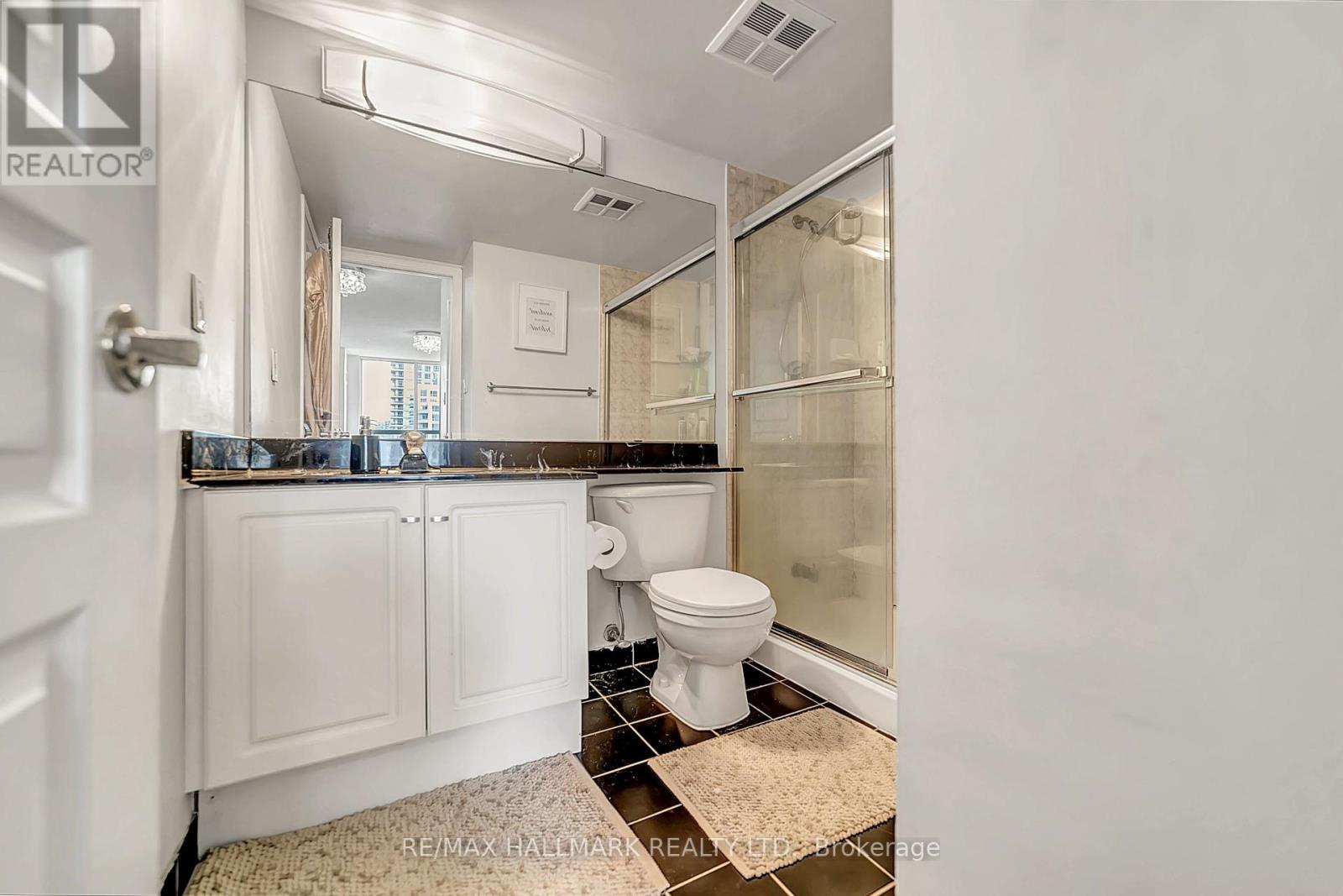 Photo 14 of 615 29 Northern Hts Drive N, Richmond Hill ON