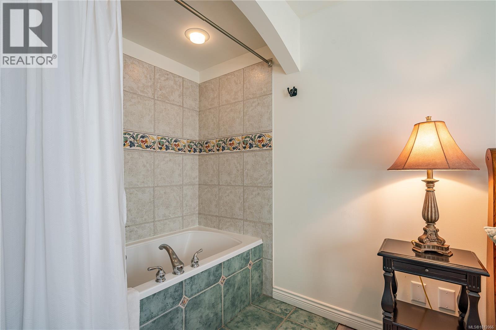 Photo 69 of 485 Head St, Esquimalt BC