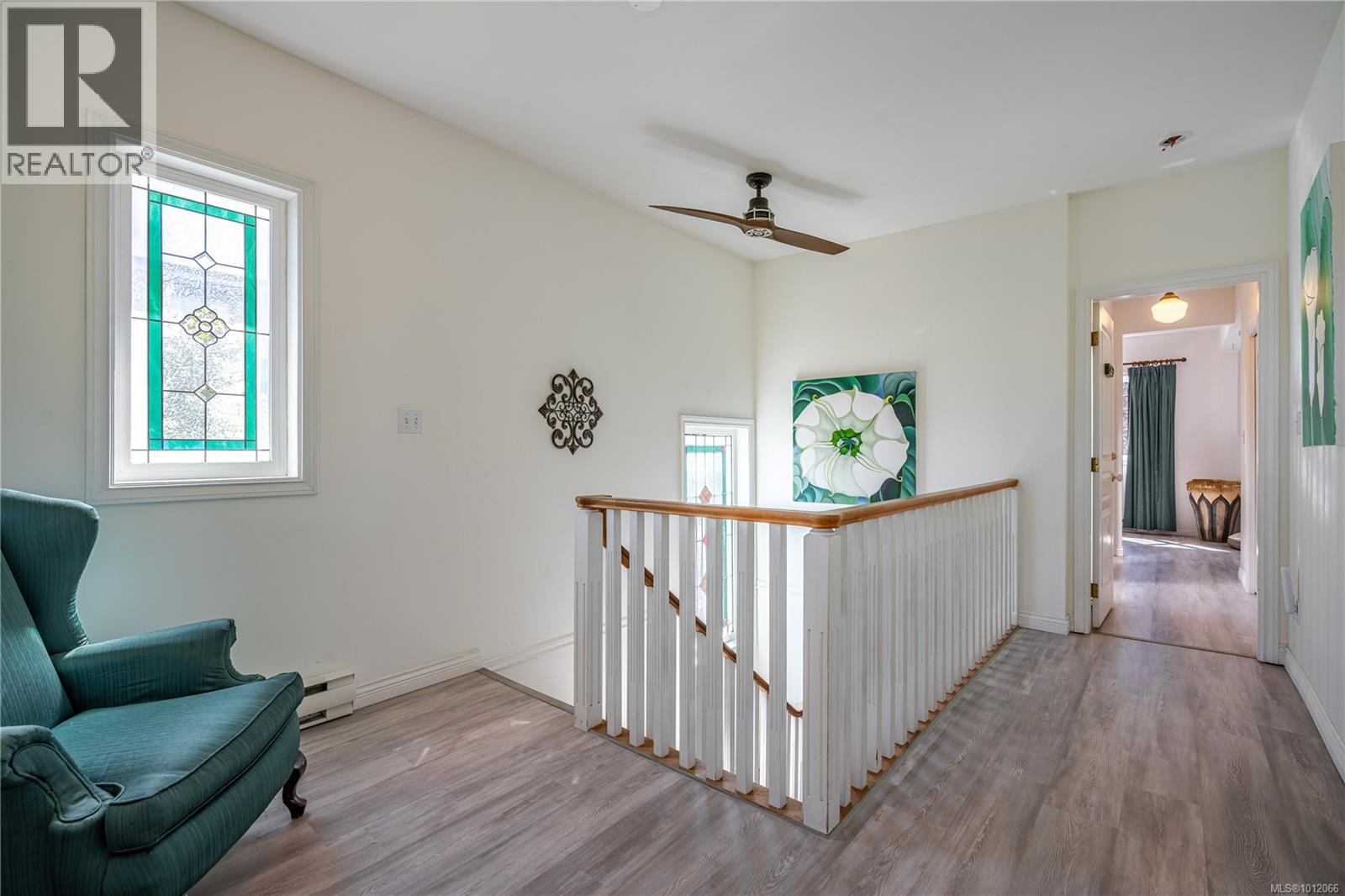 Photo 68 of 485 Head St, Esquimalt BC