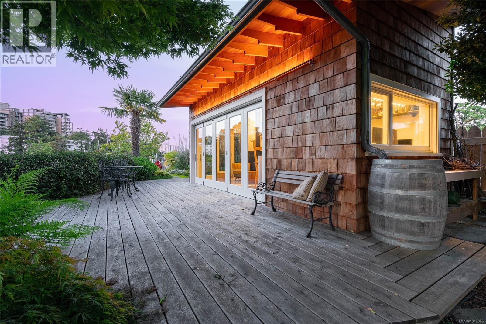 Photo 88 of 485 Head St, Esquimalt BC
