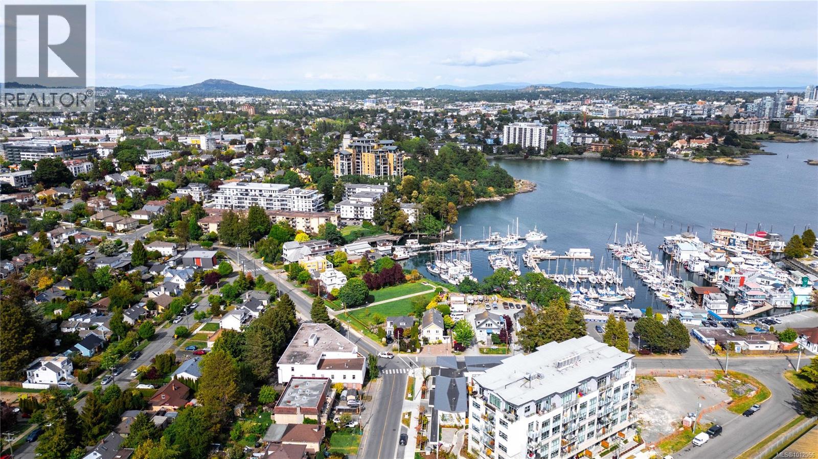 Photo 76 of 485 Head St, Esquimalt BC