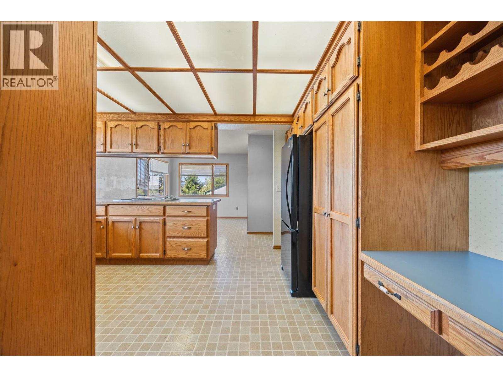  1445 Glenview Avenue, Kelowna