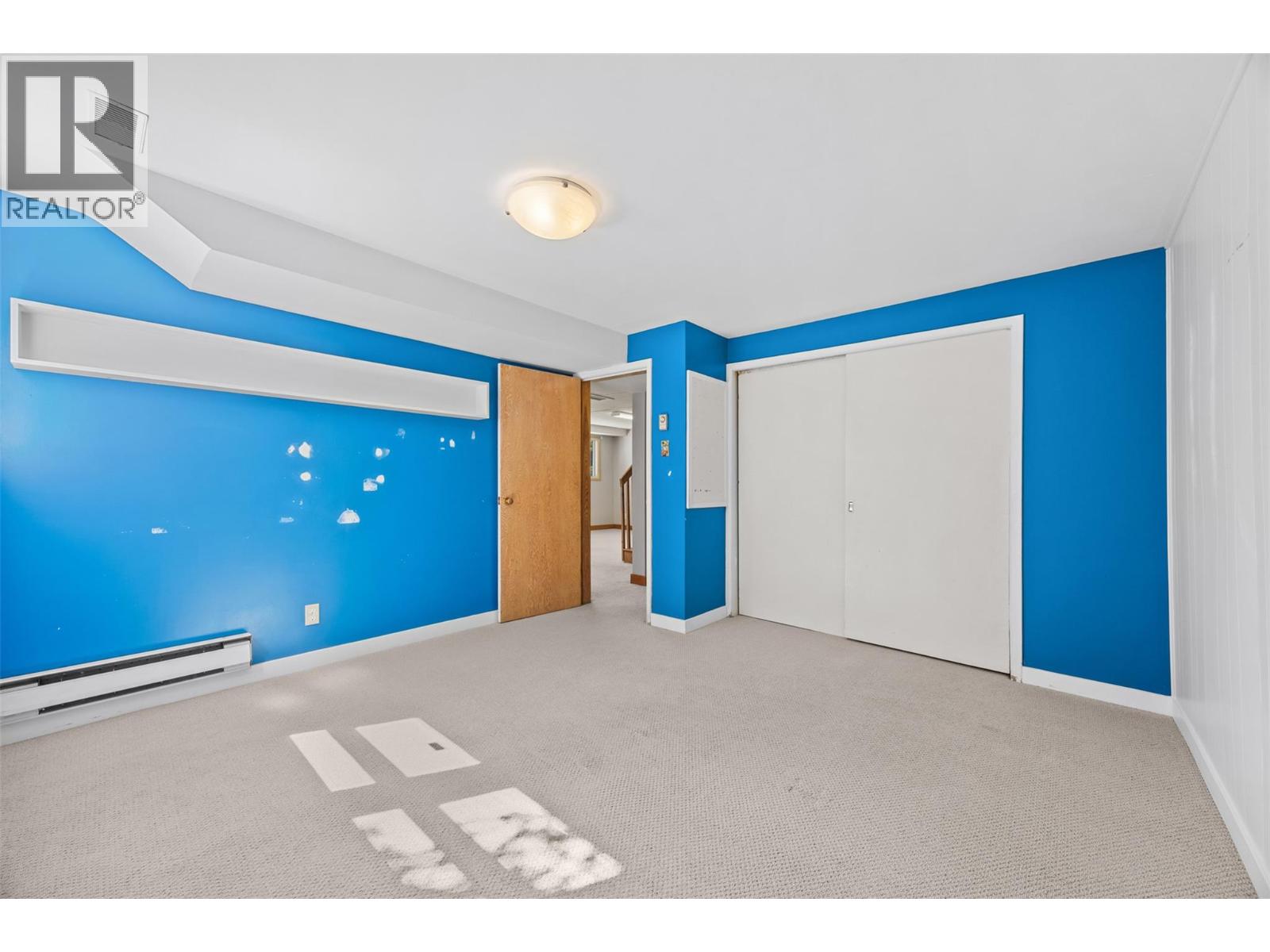  1445 Glenview Avenue, Kelowna