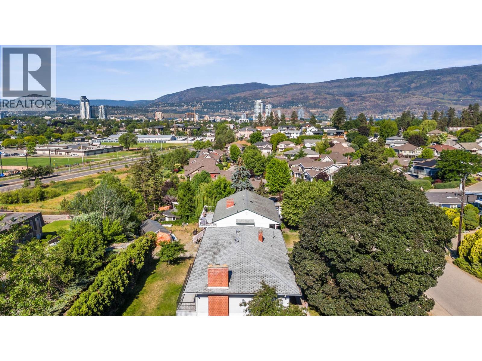  1445 Glenview Avenue, Kelowna