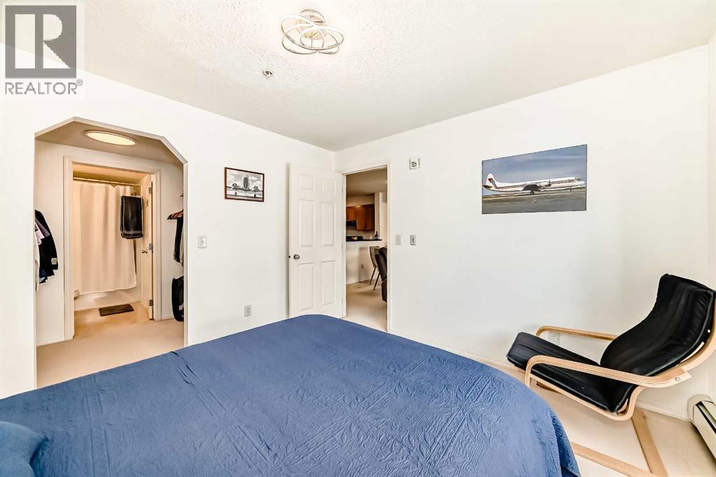 Photo 14 of 4212 70 Panamount Drive Nw, Calgary AB