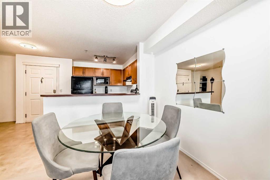 Photo 26 of 4212 70 Panamount Drive Nw, Calgary AB