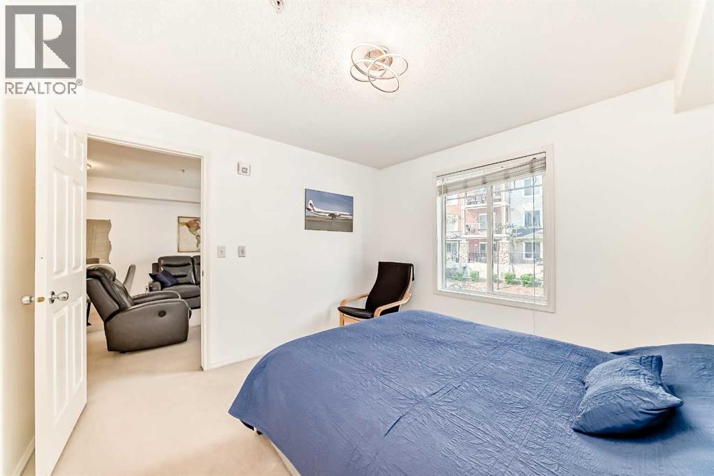 Photo 5 of 4212 70 Panamount Drive Nw, Calgary AB