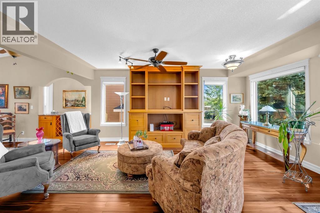 Single Family House Bi-level for Sale in  Citadel Hills Circle NW Citadel Calgary 