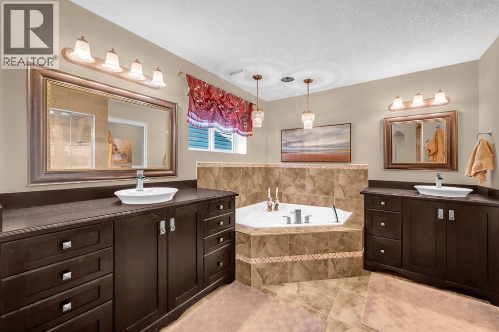 Single Family House Bi-level for Sale in  Citadel Hills Circle NW Citadel Calgary 