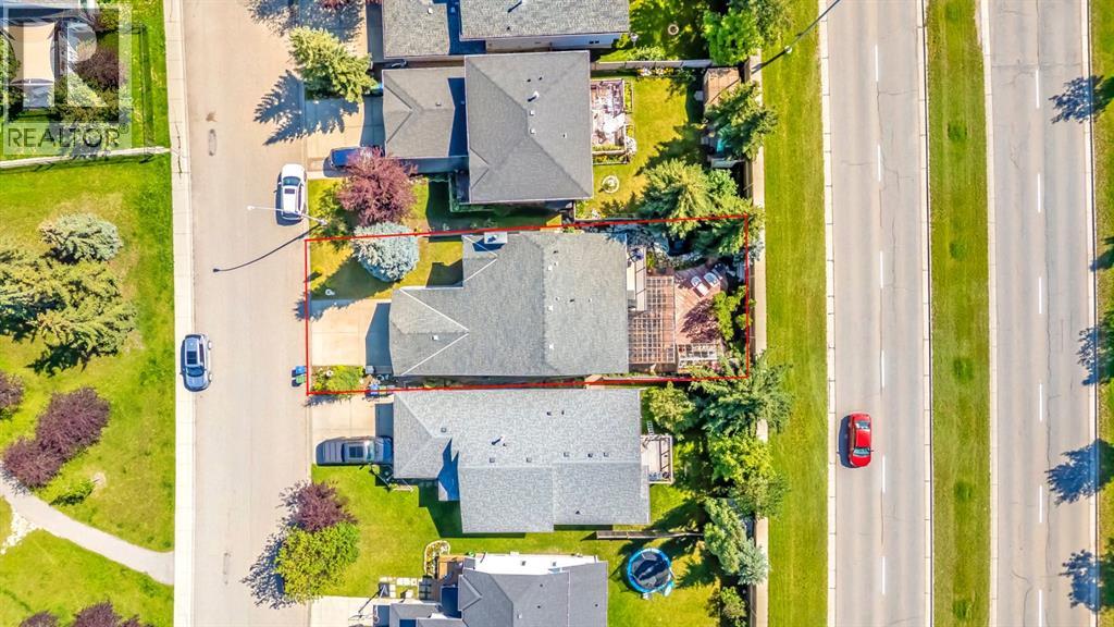 Single Family House Bi-level for Sale in  Citadel Hills Circle NW Citadel Calgary 