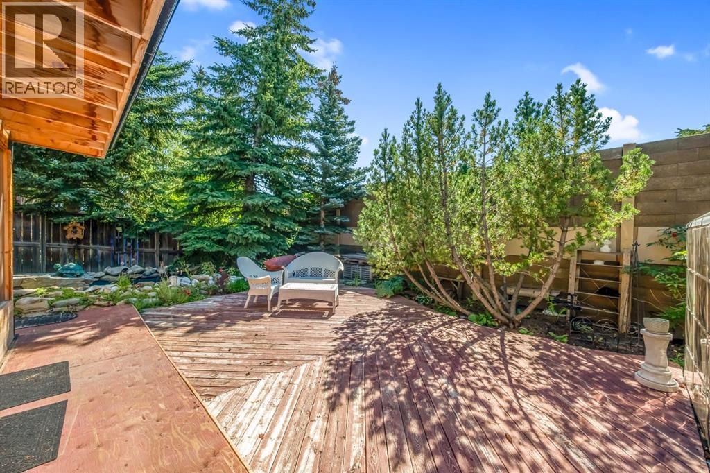 Single Family House Bi-level for Sale in  Citadel Hills Circle NW Citadel Calgary 