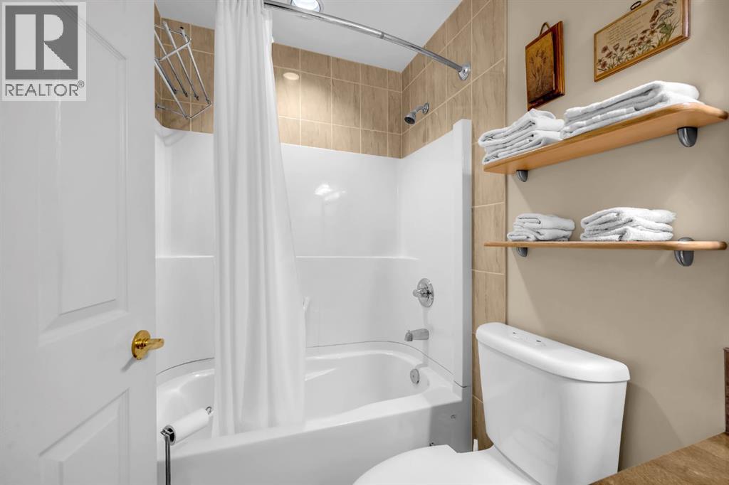 Single Family House Bi-level for Sale in  Citadel Hills Circle NW Citadel Calgary 