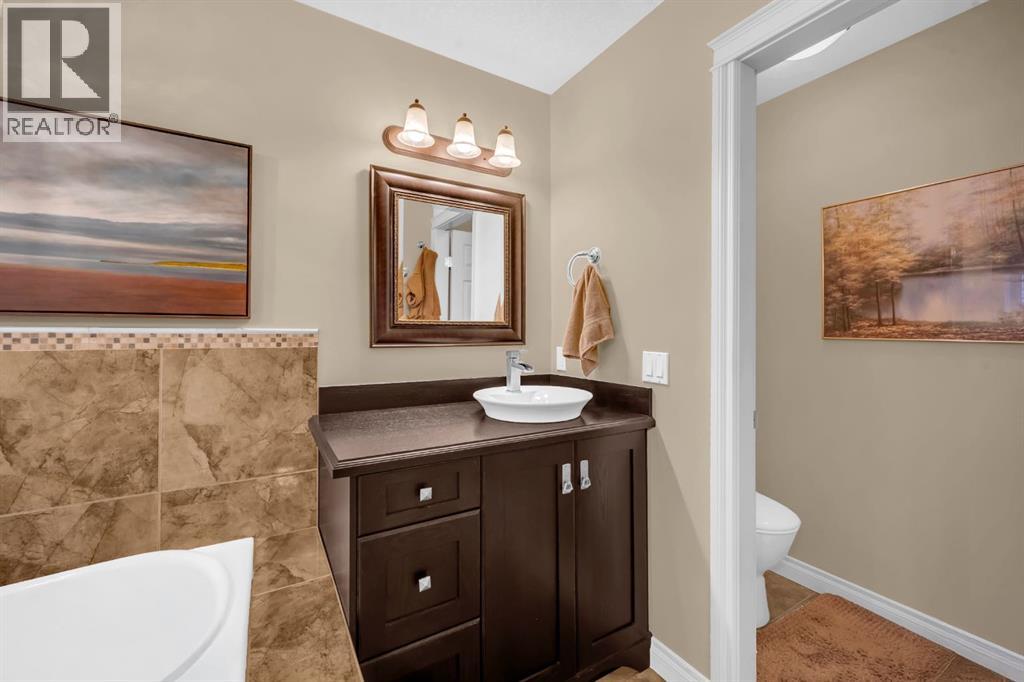 Single Family House Bi-level for Sale in  Citadel Hills Circle NW Citadel Calgary 