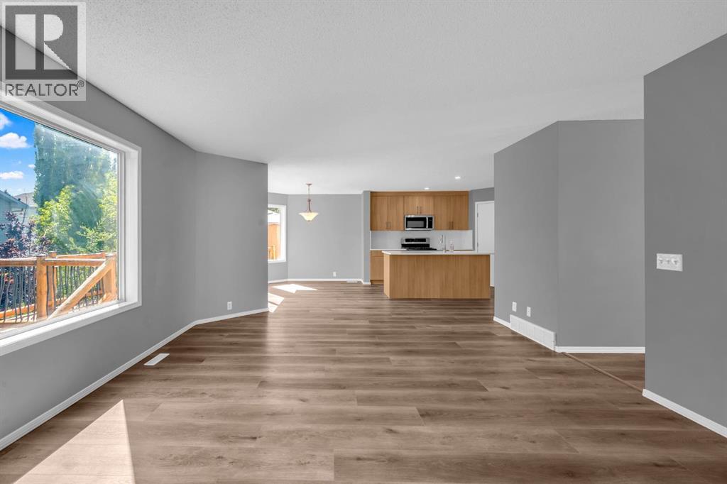 Photo 12 of 518 Bridlecreek Green Sw, Calgary AB