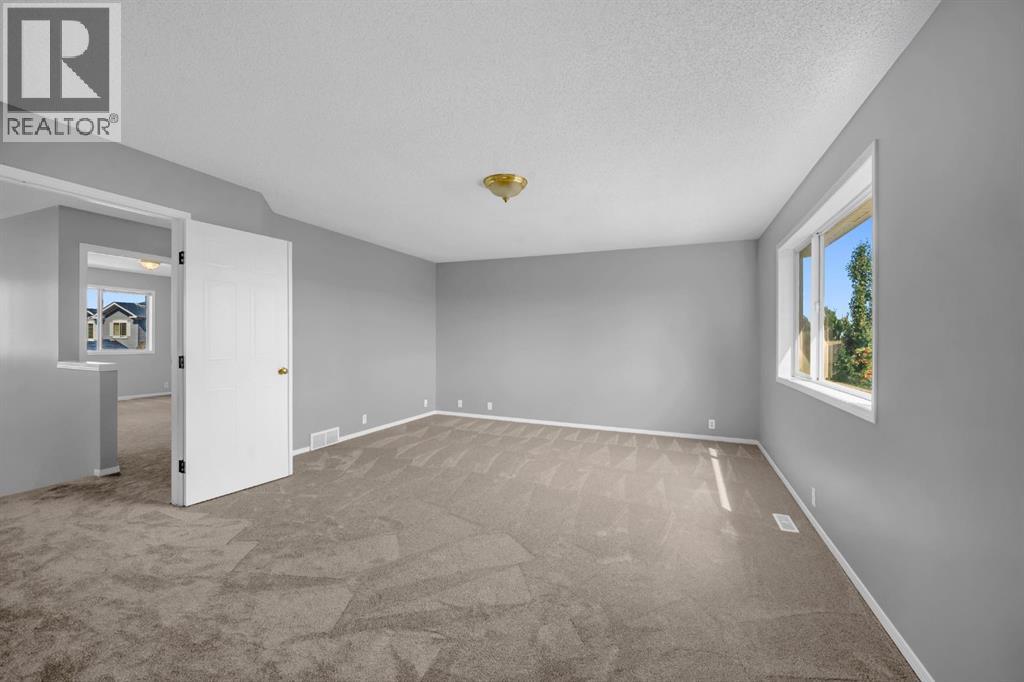 Photo 6 of 518 Bridlecreek Green Sw, Calgary AB