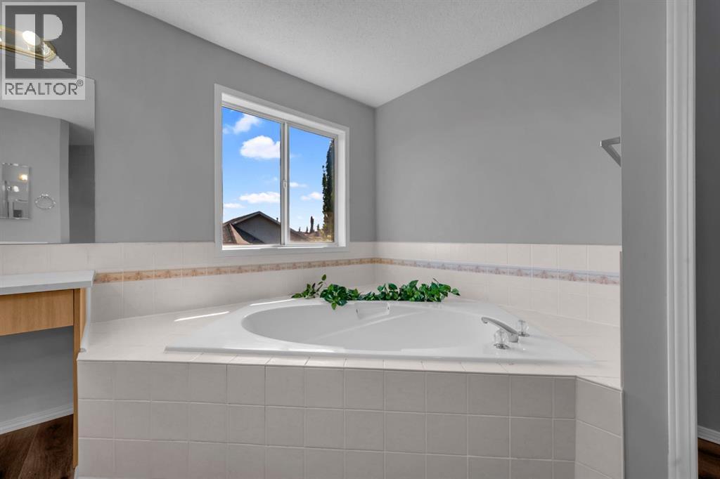 Photo 38 of 518 Bridlecreek Green Sw, Calgary AB