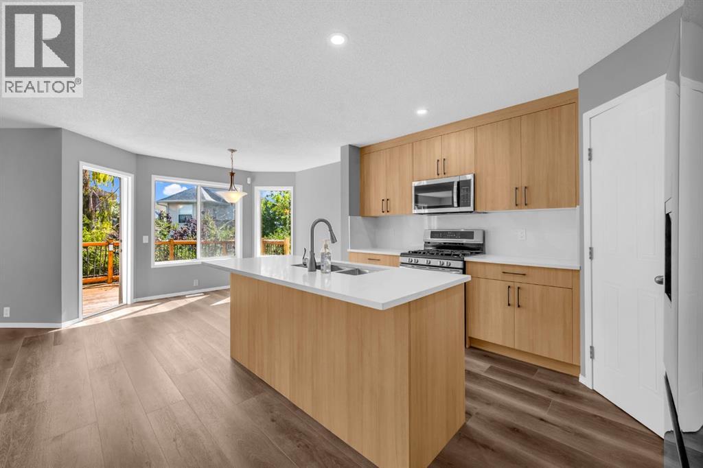 Photo 7 of 518 Bridlecreek Green Sw, Calgary AB