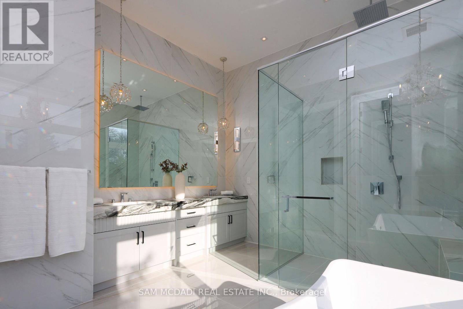 Photo 21 of 540 Bob O Link Road, Mississauga ON