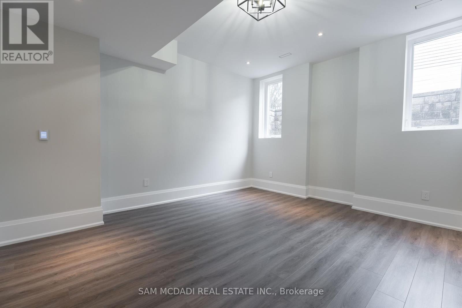 Photo 43 of 540 Bob O Link Road, Mississauga ON