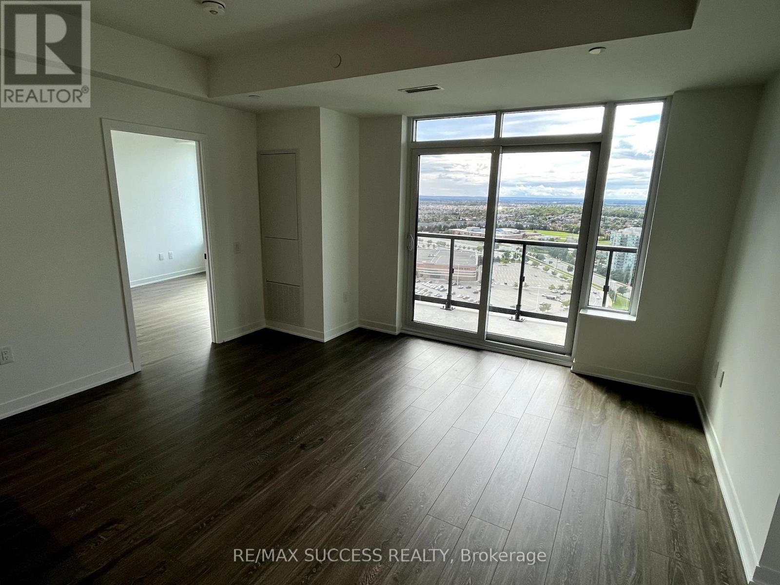 Photo 18 of 2308 2495 Eglinton Avenue W, Mississauga ON