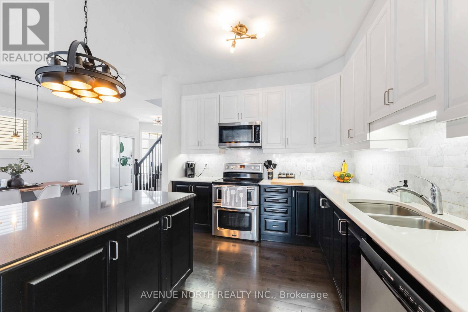 Photo 8 of 210 Des Soldats Riendeau Street, Ottawa ON