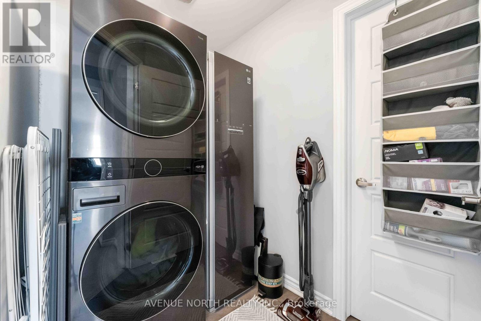 Photo 34 of 210 Des Soldats Riendeau Street, Ottawa ON