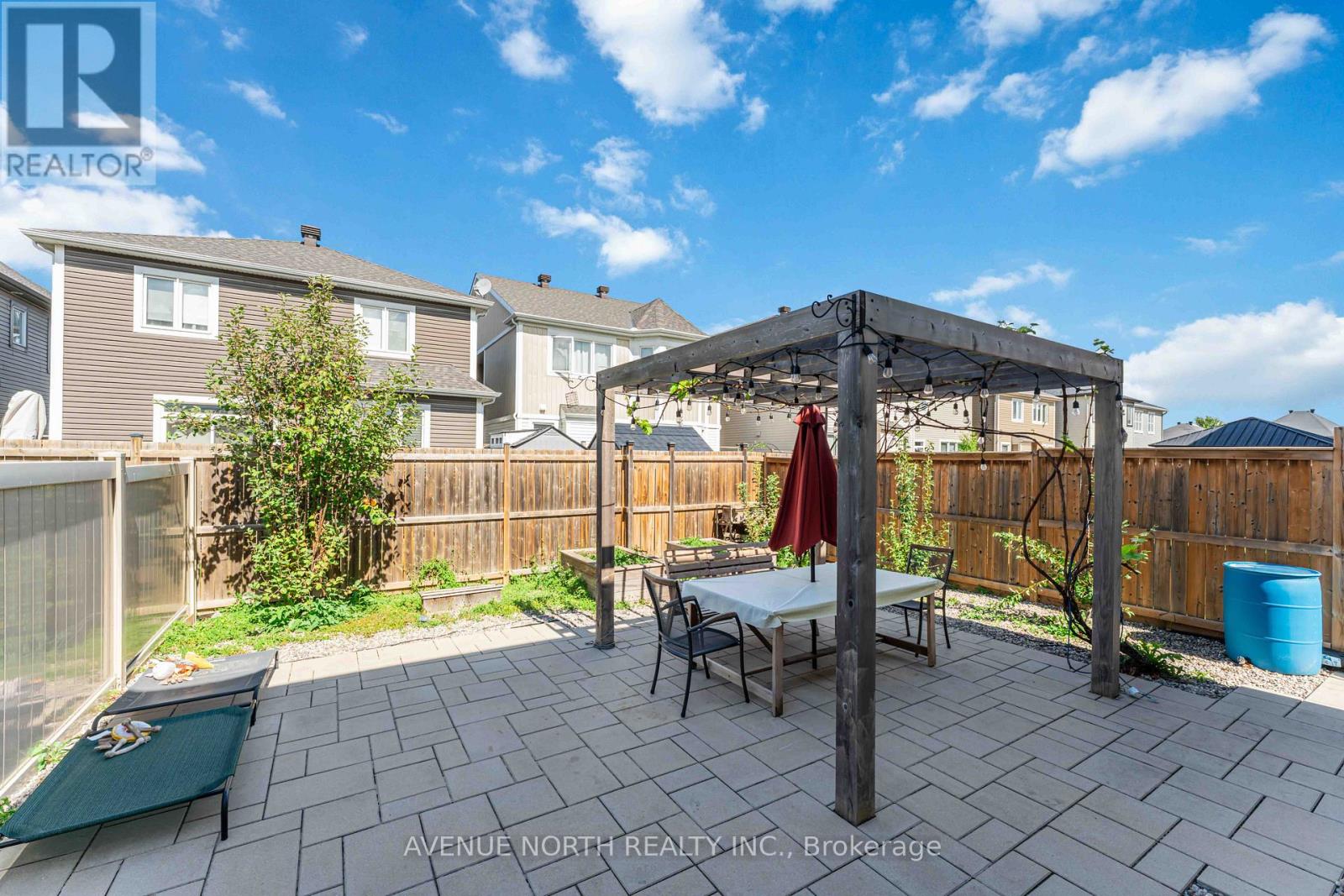 Photo 38 of 210 Des Soldats Riendeau Street, Ottawa ON