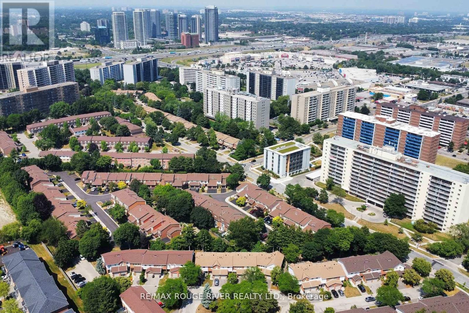 Photo 41 of 24 34 Dundalk Drive, Toronto ON