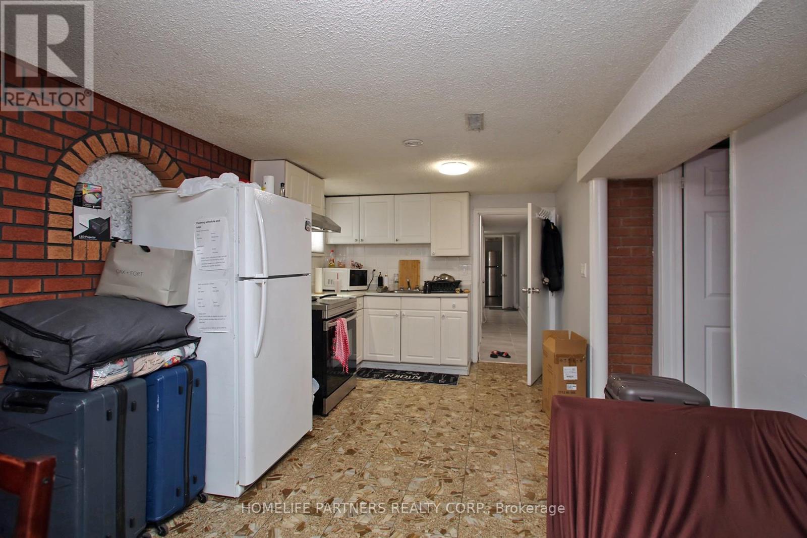 Photo 18 of 50 Hasbrooke Drive, Toronto ON