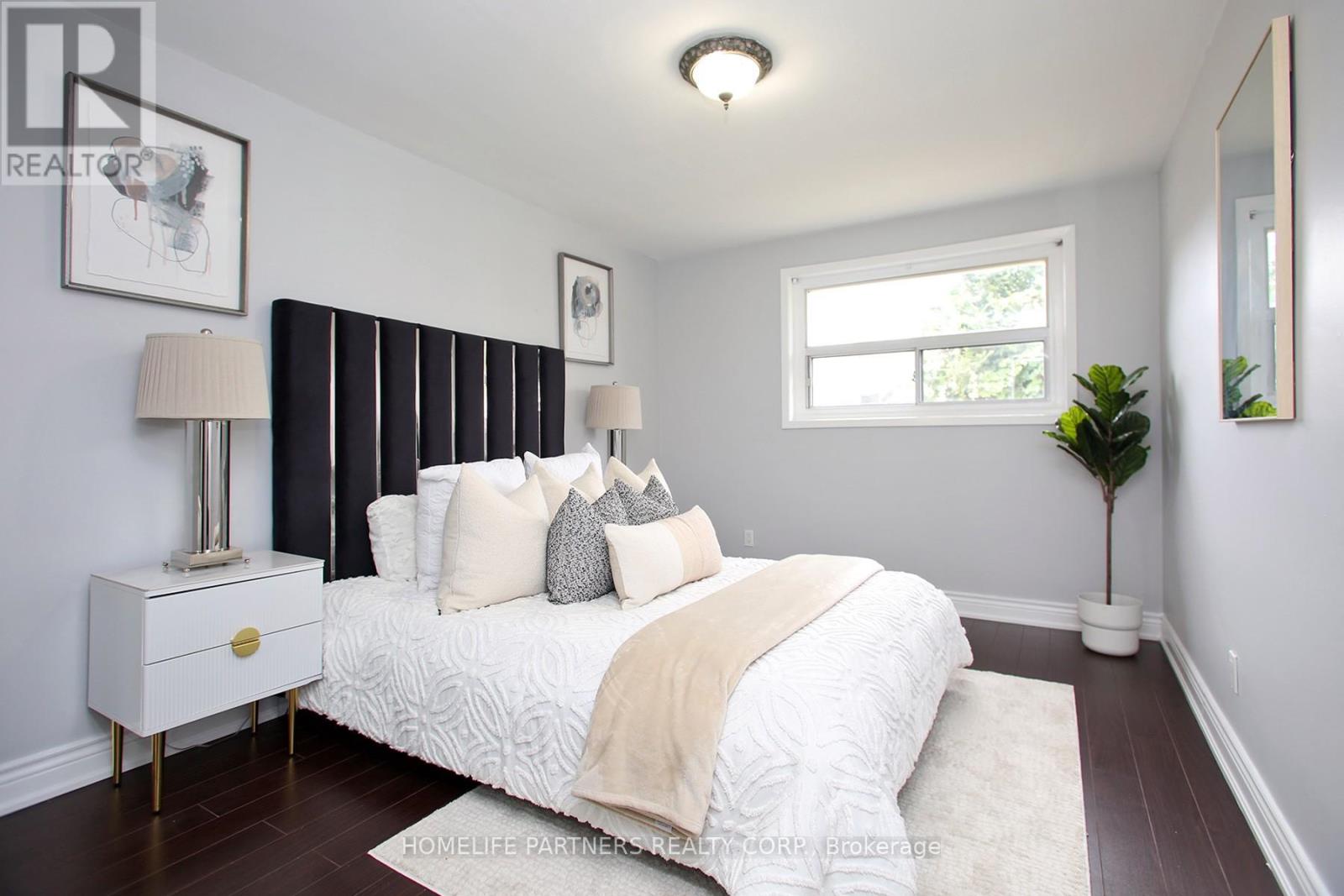 Photo 14 of 50 Hasbrooke Drive, Toronto ON