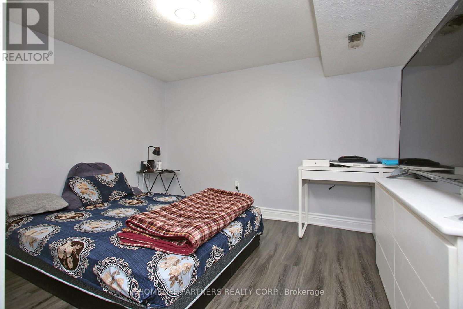 Photo 21 of 50 Hasbrooke Drive, Toronto ON