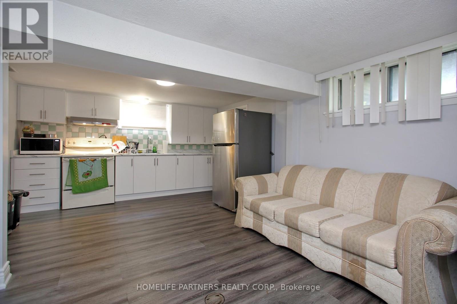 Photo 23 of 50 Hasbrooke Drive, Toronto ON