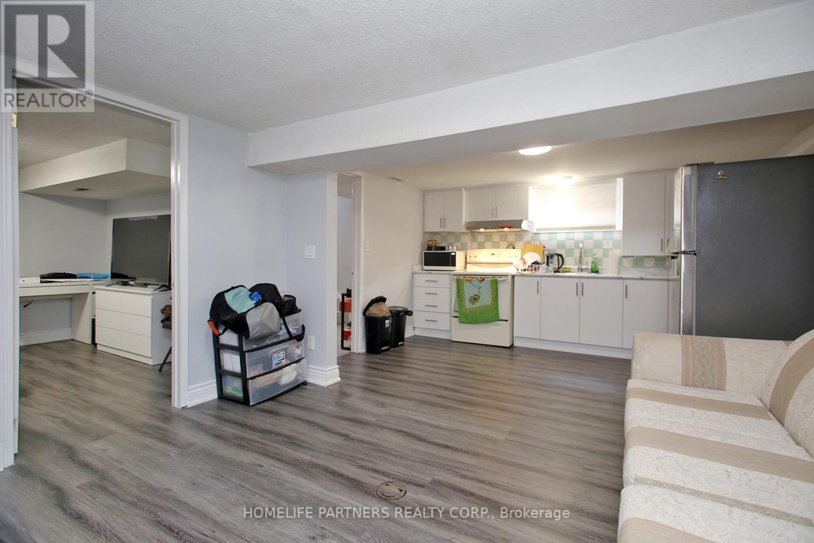 Photo 24 of 50 Hasbrooke Drive, Toronto ON