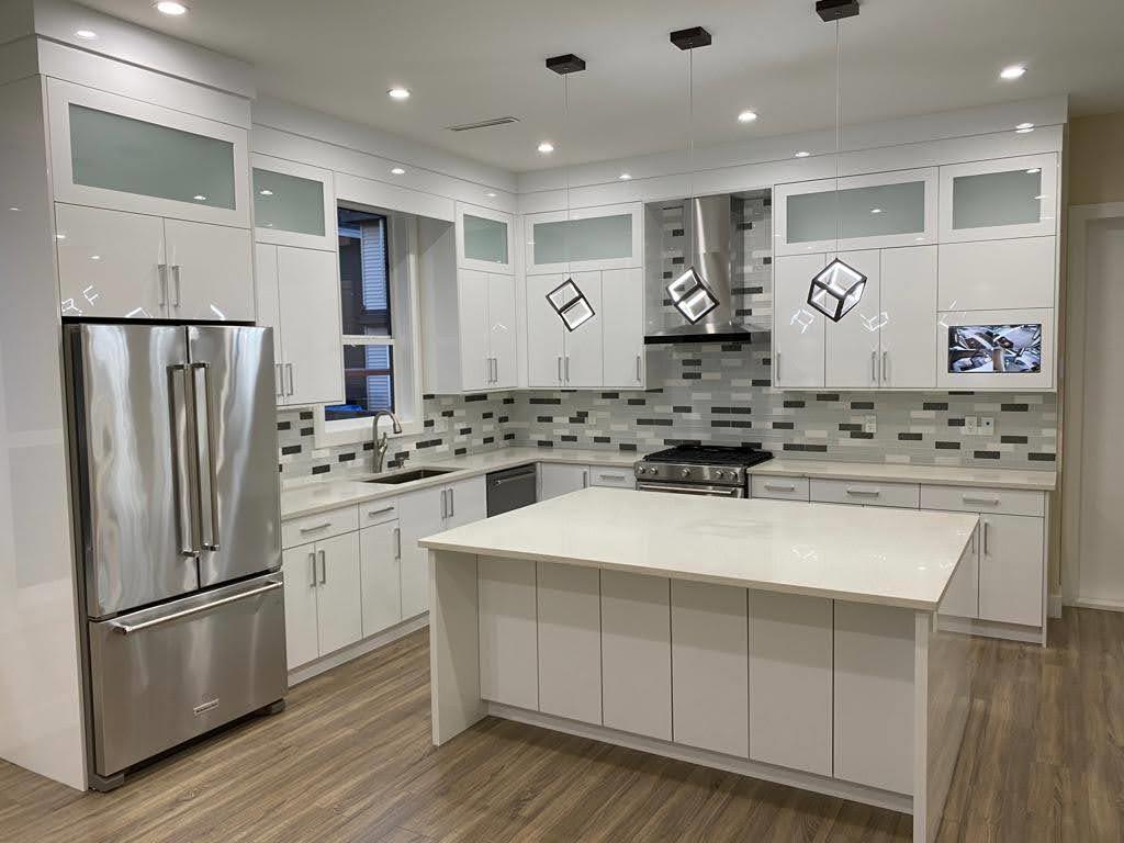Photo 4 of 5808 140 A Place, Surrey BC