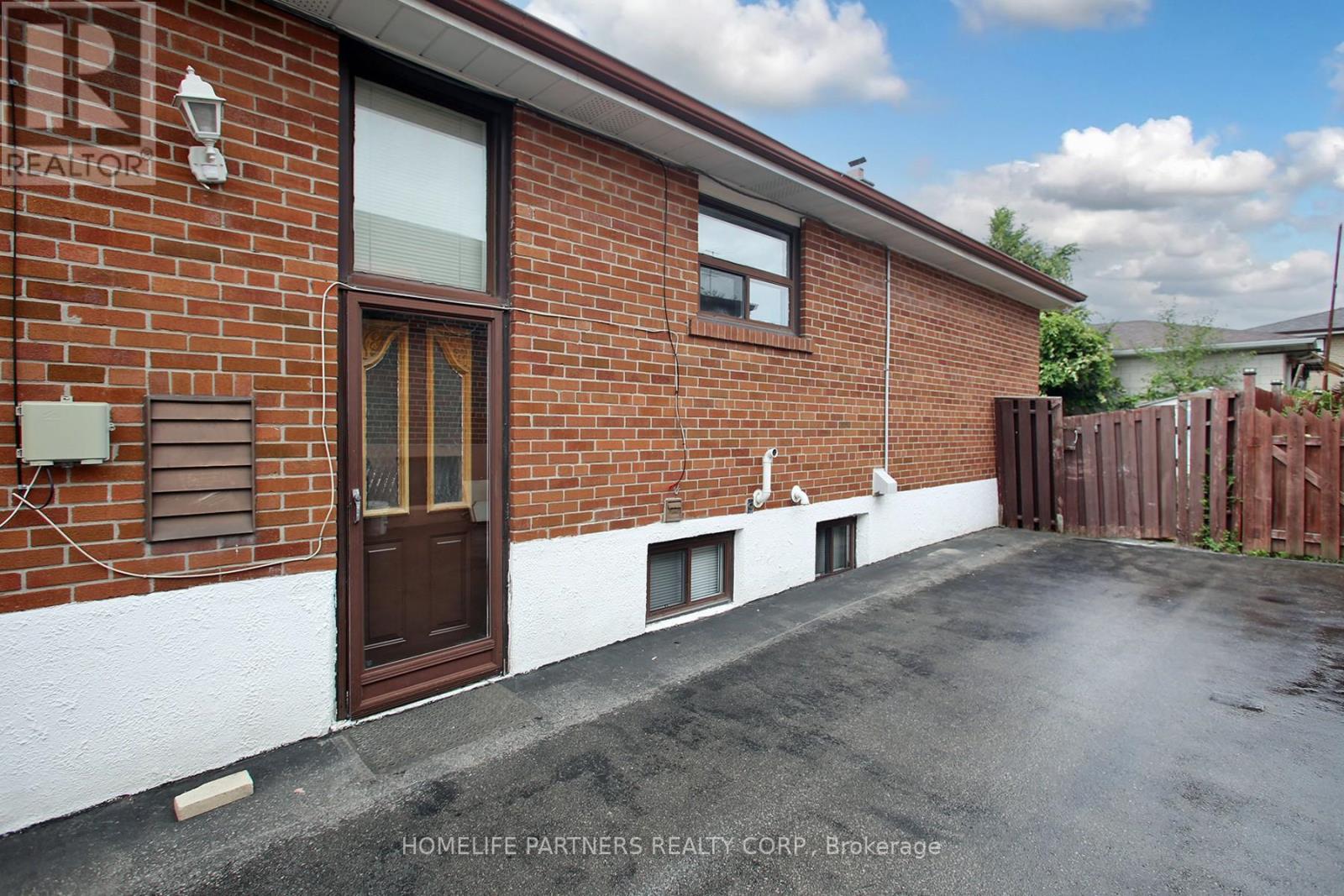 Photo 29 of 50 Hasbrooke Drive, Toronto ON