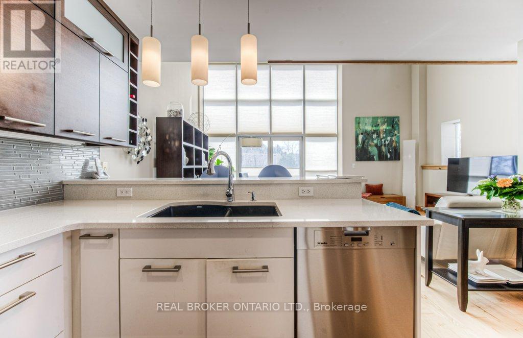 Photo 26 of 202 3 Father David Bauer Drive, Waterloo ON