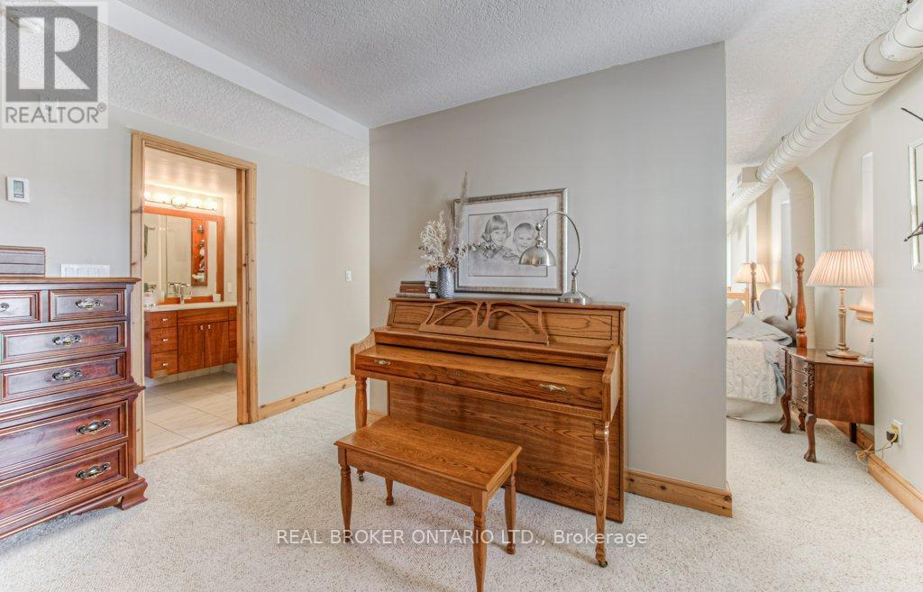 Photo 44 of 202 3 Father David Bauer Drive, Waterloo ON