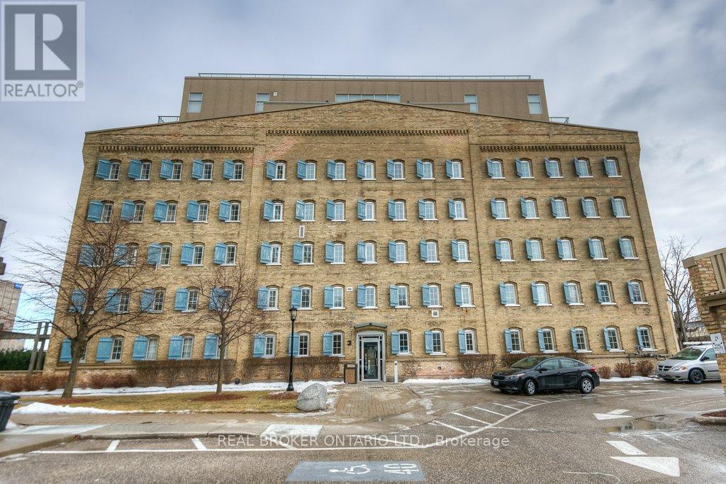 Photo 36 of 202 3 Father David Bauer Drive, Waterloo ON
