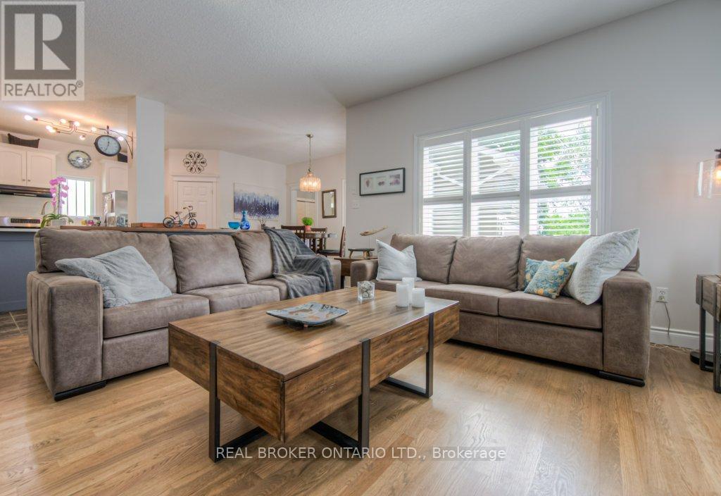 Photo 21 of 177 Old Maple Boulevard, Guelph Eramosa ON