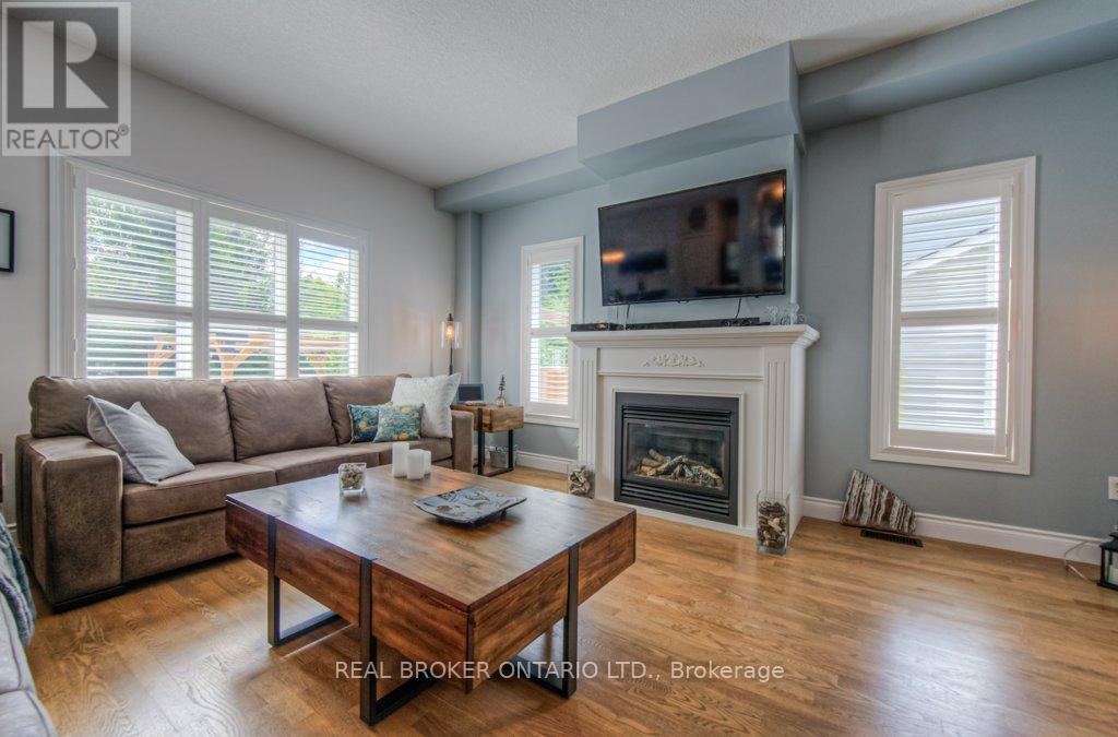 Photo 16 of 177 Old Maple Boulevard, Guelph Eramosa ON