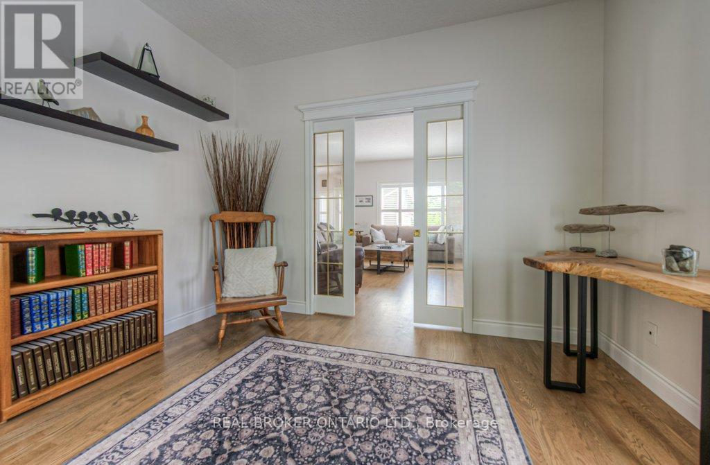 Photo 2 of 177 Old Maple Boulevard, Guelph Eramosa ON